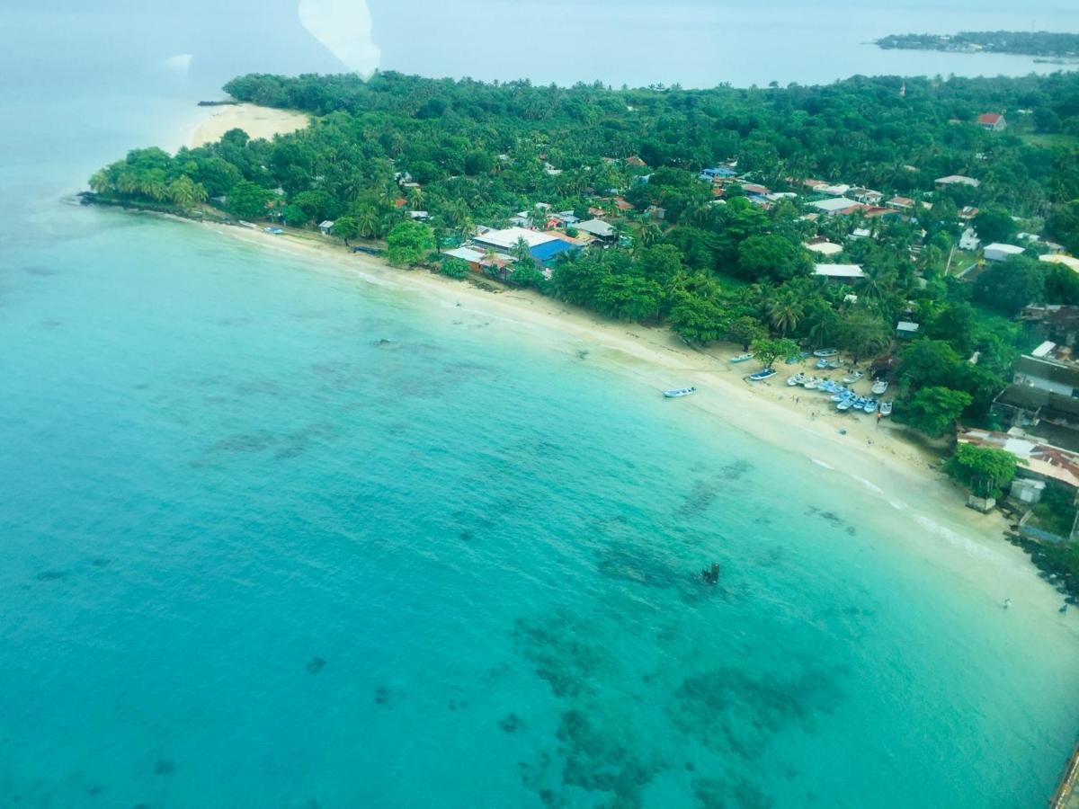 Pic-Nic Beach Corn Island Little Corn Island Exterior photo