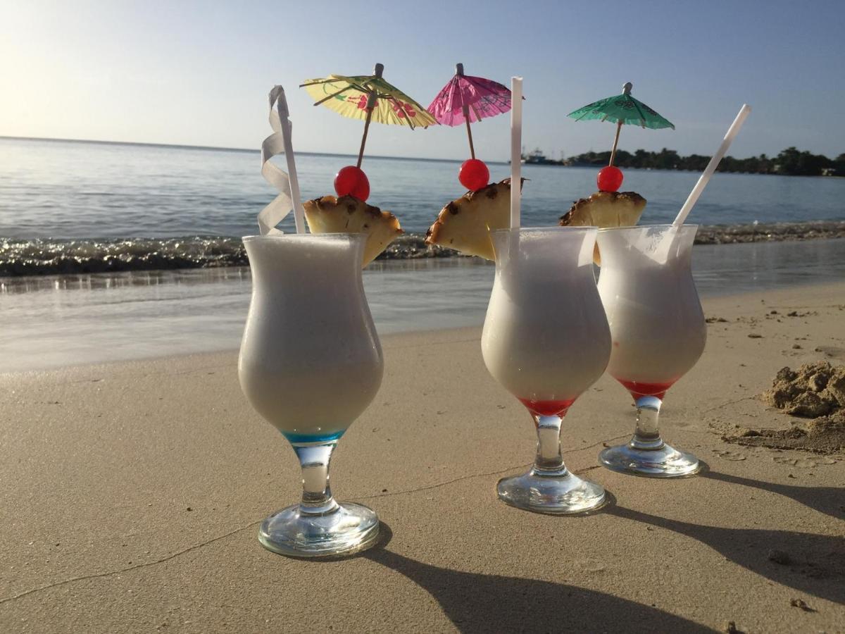 Pic-Nic Beach Corn Island Little Corn Island Exterior photo